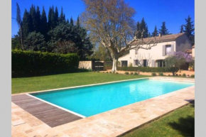 Farmhouse with private pool in the countryside of Plan d'Orgon in Provence, 8 persons LS1 365 MIGNOUN, Cavaillon